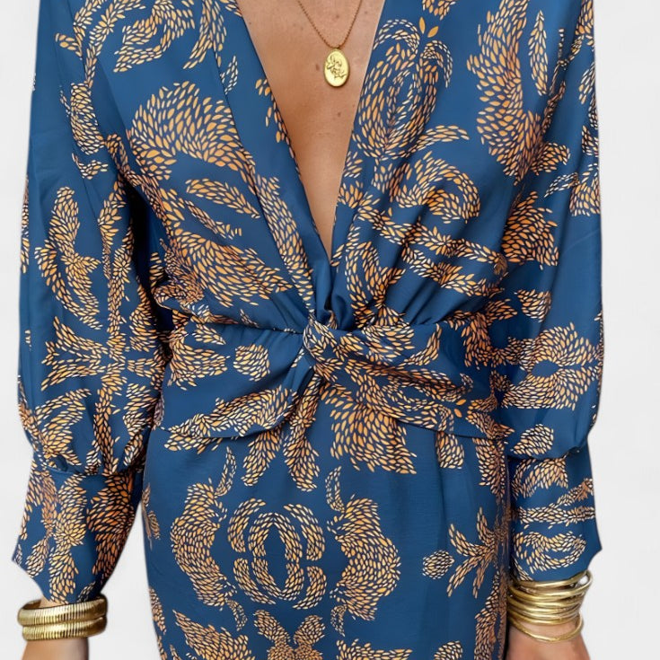 Ema Maxi Obleka z V-Izrezom in Sprednjim Vozlom