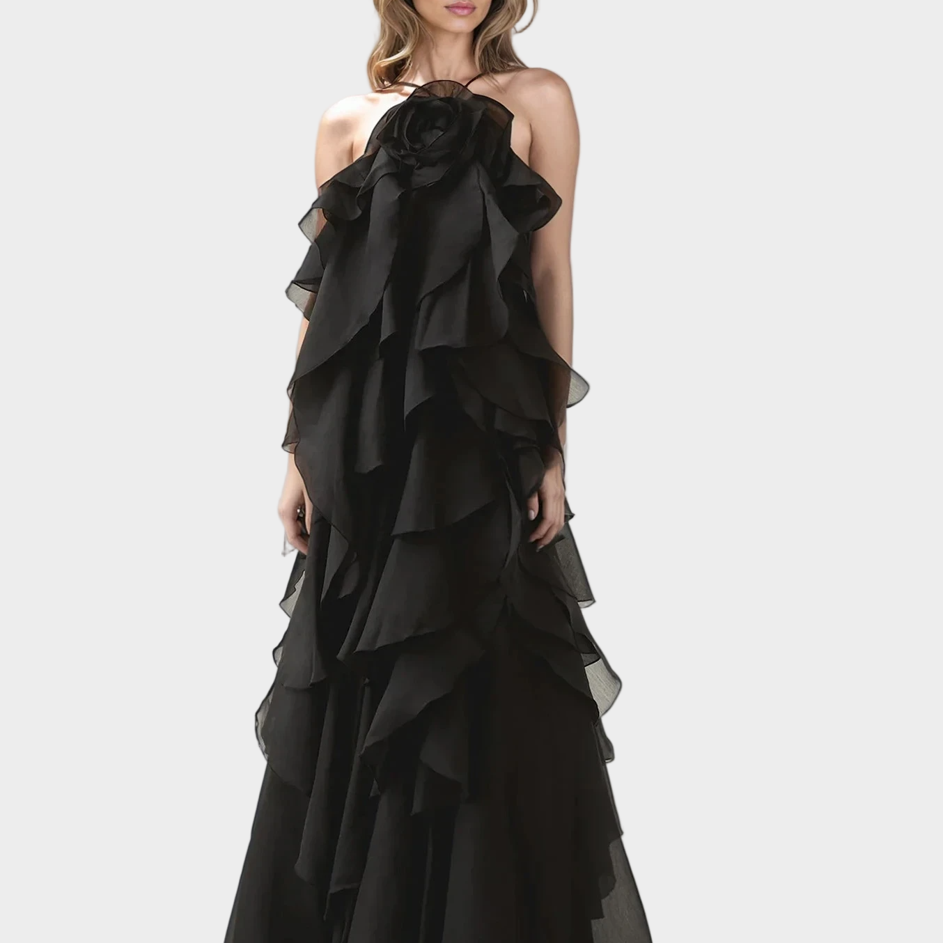 Maksimalna Haljina z Romantičnim Občutkom in Aristokratskim Slogom