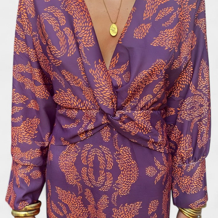 Ema Maxi Obleka z V-Izrezom in Sprednjim Vozlom