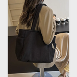 Amalija – Rebrasta torba s podrobnostmi iz vrvi