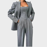 Karolina – Močnina Trodimenzionalni Kostim