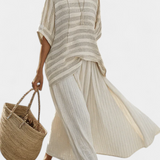 Set iz lanenega bambusa Daisy z elegantno prugasto majico in zračnimi hlačami za moden in udoben stil