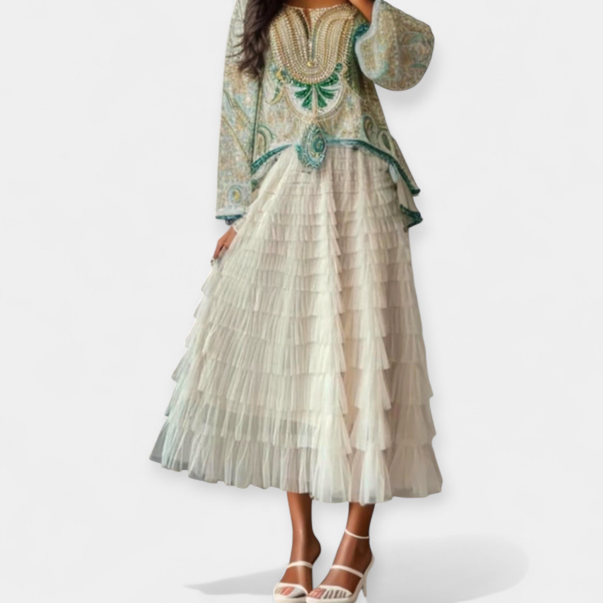 Elegantna Krila s Tulle in Dekorativnimi Detajli