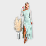 Impresivna Oblačila z Elegantno Linijo