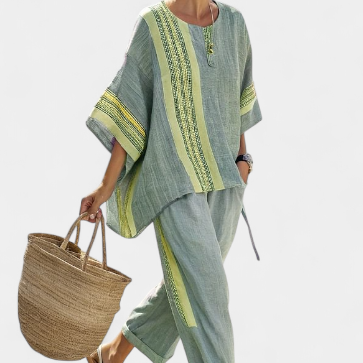 Set iz lanenega bambusa s očarljivo sivko in podrobnostmi v rumeni črti