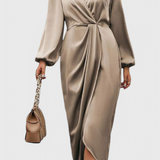 Andrea Elegantna Duga Haljina s V-Izrezom in Bočnim Raskorakom