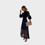 Danica - Čipkasta haljina s puf rukavi in visokim ovratnikom