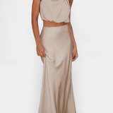 Lucija Drapirana Krila Brez Hrbtne Strani