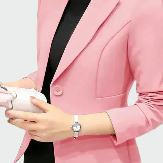 Sako v idealni liniji