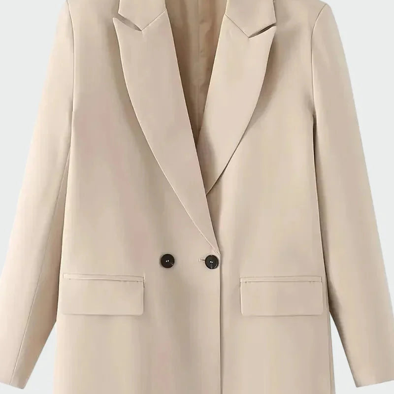 Prevelik sako z moderno linijo