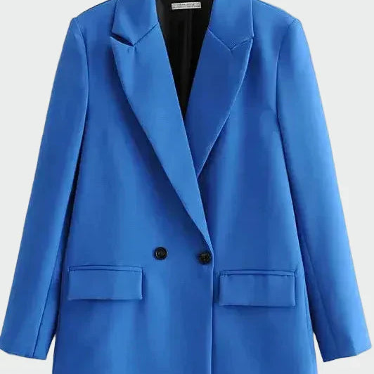 Prevelik sako z moderno linijo