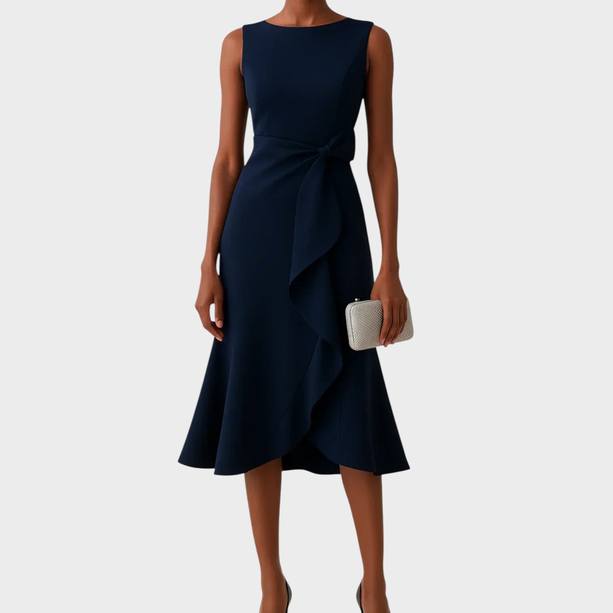 Antonija – Elegantna večerna obleka z detajlom mašne