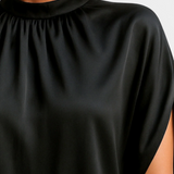 Ena Midi Oblačilo Brez Časovnega Okvira z Okroglim Izrezom