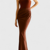 Leona Maxi Obleka s Tank Top Stilom in Izdolženo Silhueto