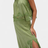 Nada Midi Krilo z Čipkastimi Detajli in Asimetričnim Robom