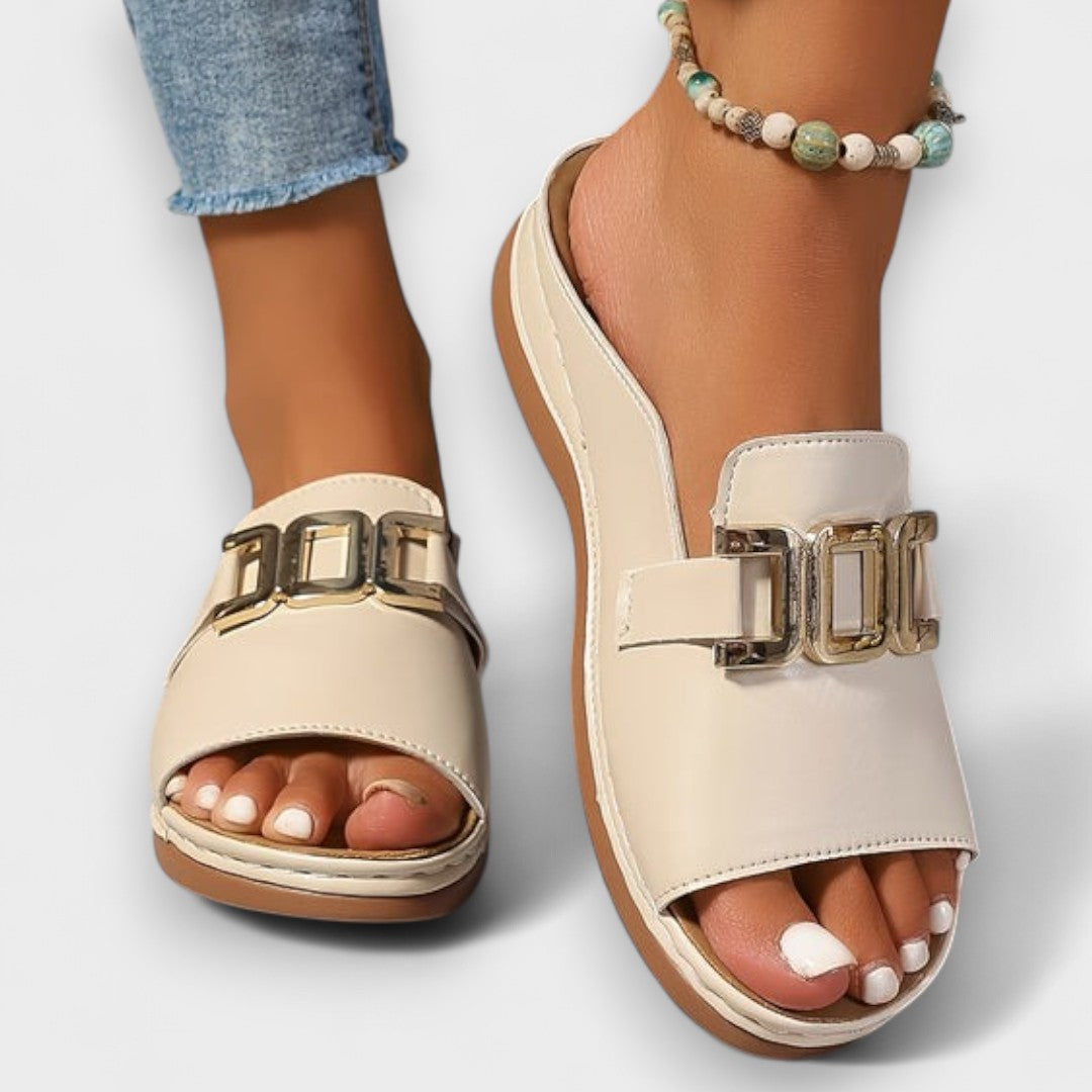 Jelena - Udobne sandale s petnim podplatom