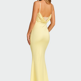 Satenaste obleke z odprtim hrbtom